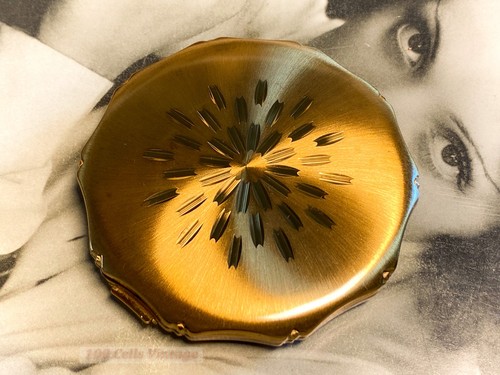 Kigu gold tone - , vintage