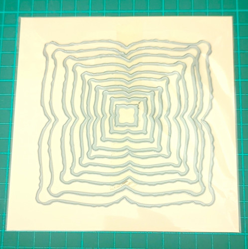 Nested wavy square - wavy, metal