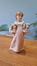 LLADRO Figurine GIRL WITH