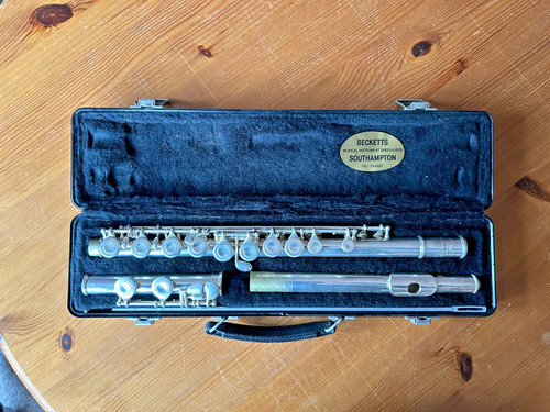 Flute musical instrument