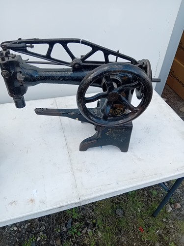 Singer 29k industrial machine - singer,