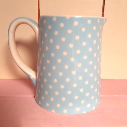 Danish light blue polka dot - light,