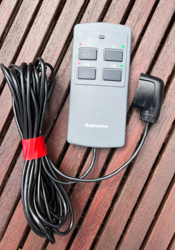Raymarine raytheon seatalk - raytheon,