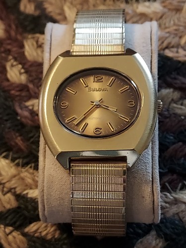 Vtg 1973 automatic watch - vtg,