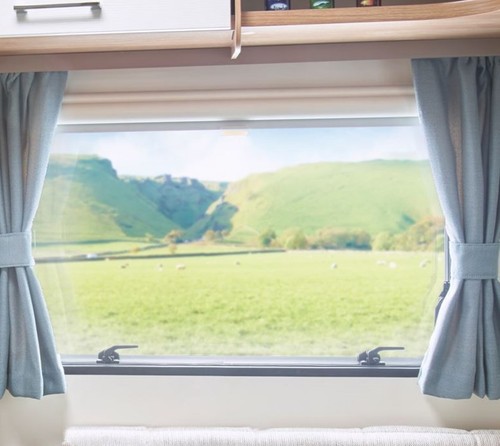 Bailey pursuit curtain in - pursuit,