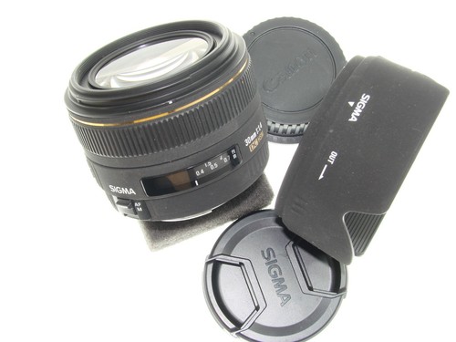Sigma 30mm dc hsm wide - f/1.4,