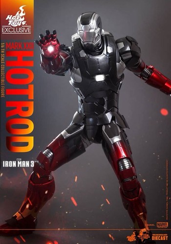 Hot toys iron man - iron,