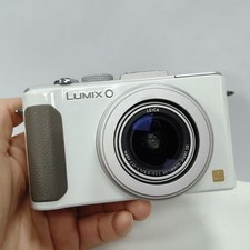Panasonic LUMIX DMC-LX7 10.1MP