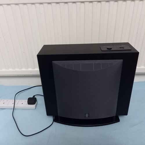 Slim black 130w active - active, yamaha