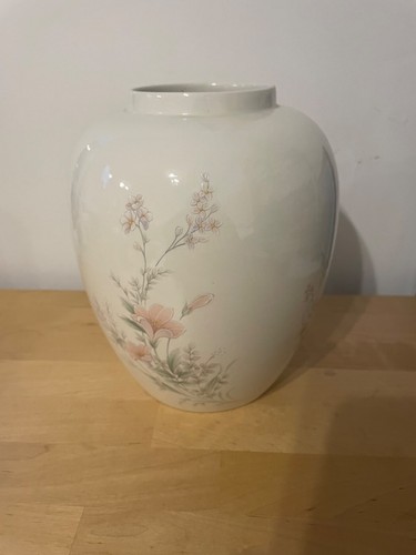Vintage melba ware - ware, vase