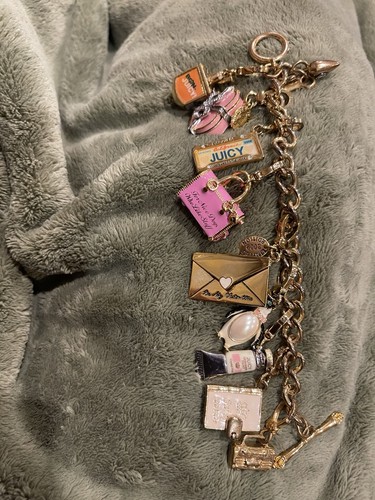 Juicy couture charm bracelet - 9,
