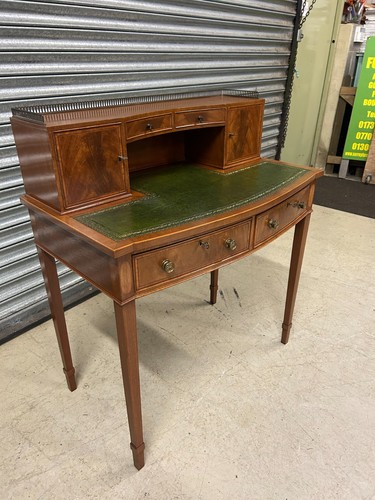 Vintage mahogany bonheur - vintage,