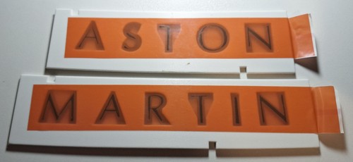 Aston martin badge original - aston,