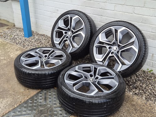Genuine skoda vrs 19 - 🌟,