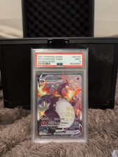 Pokémon TCG Charizard VMAX