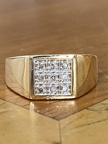 Gents 9ct gold diamond grid - &,