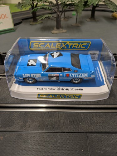 Scalextric vintage ford - scalextric,