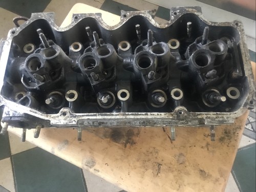 Ford cvh cylinder head - ford,