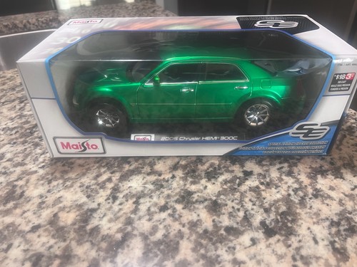 Maisto diecast cars - 1:18,