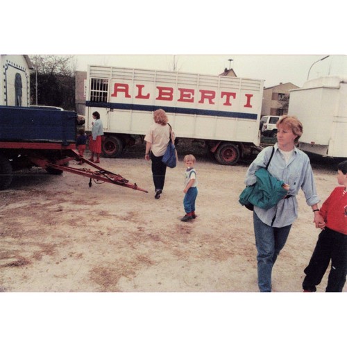 Found photo circus - found,