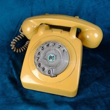 Vintage 1970s Mustard Yellow