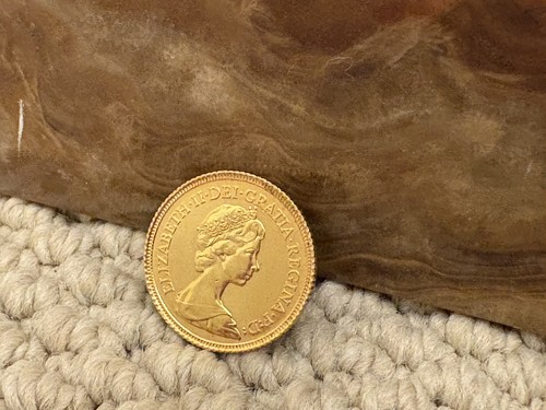 1982 half sovereign - 1982, gold