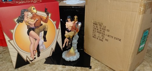 Mondo the rocketeer - rocketeer, statue