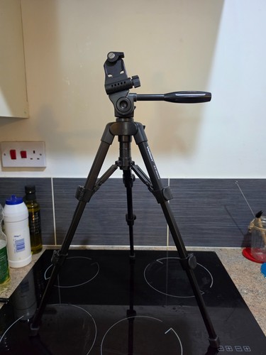 Foldable metal tripod - tripod, for