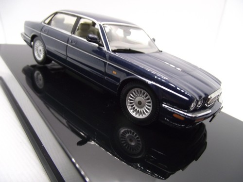 Autoart jaguar xj8 - jaguar,
