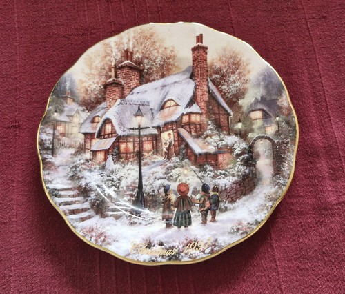 Royal doulton 1997 - doulton, christmas