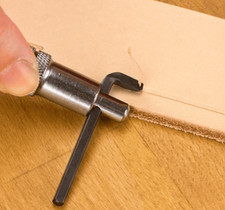Ivan Deluxe Stitching Groover