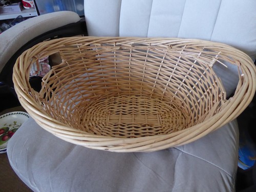 Wicker linen laundry basket - ,