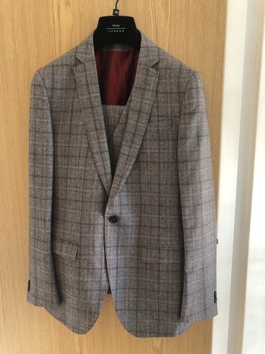 Moss bros piece suit - 3,
