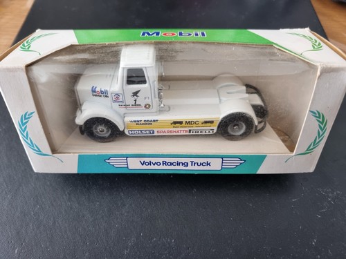 Corgi mobil performance car - corgi,