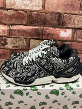 Size 10/5 - adidas Undefeated