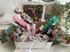 HAND | Nailcare & Beauty