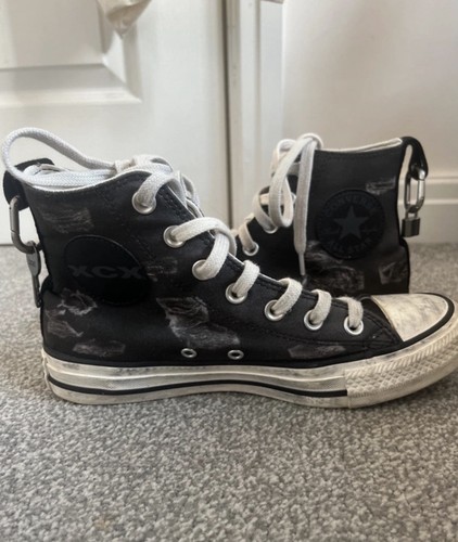 Charli xcx converse chuck - charli,