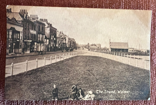 Antique postcard walmer kent - postcard,