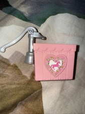 1998 BARBIE 11" mattel doll -- HORSE RIDING STABLE  Accessorie