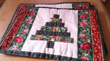 4 QUILTED CHRISTMAS PLACE MATS