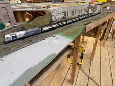 Hornby Full Wrexham & Shropshire Train Set Cl67, DVT, 3xMk3 Coaches R2890/R2591