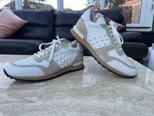 valentino garavani rockstud