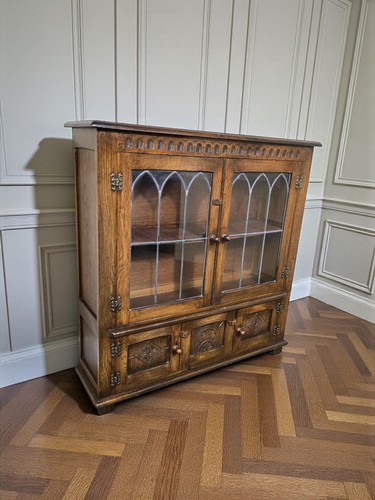 Antique style oak reprodux - an,