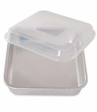Bake & Take Tin: Nordic Ware