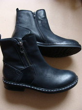 Women's Wrangler Boots Genuine Leather, Black Size 37,  Brand New