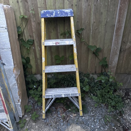 Tread fiberglass steps - tread,
