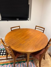 Nathan Extendable Dining Table