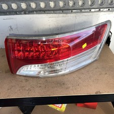 TOYOTA AVENSIS REAR/TAIL LED