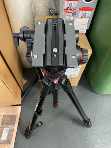 Manfrotto 755xb tripod fully - manfrotto,