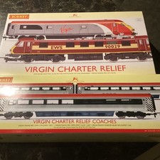 Hornby R2955 Virgin Charter Relief Pack + R4431 Coach Pack